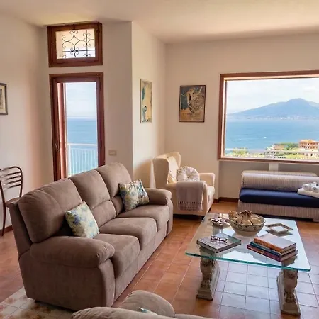 Villa Blu Sorrento Seaview ,Heated Pool, Terrace And Jacuzzi *